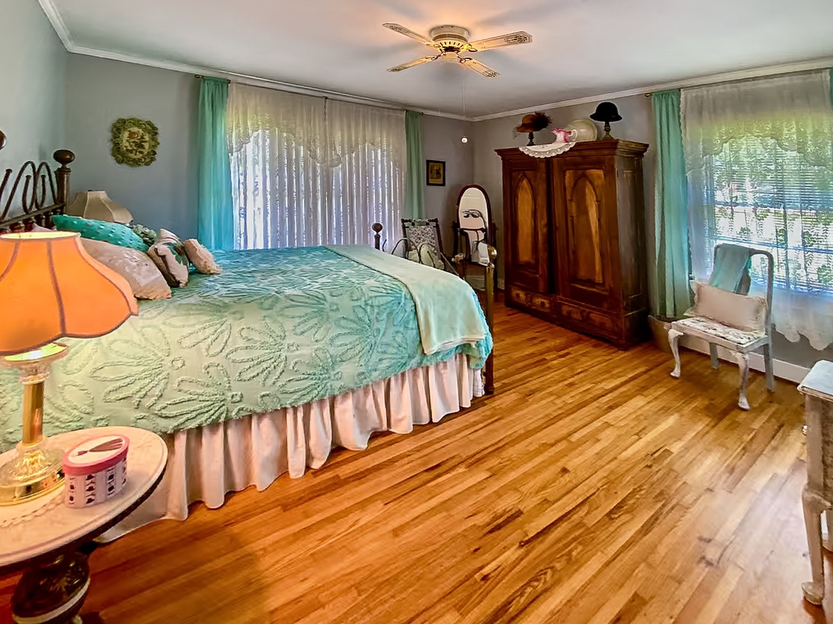 Spacious bedroom in Harrison House at The Shed at Papa's Creek
